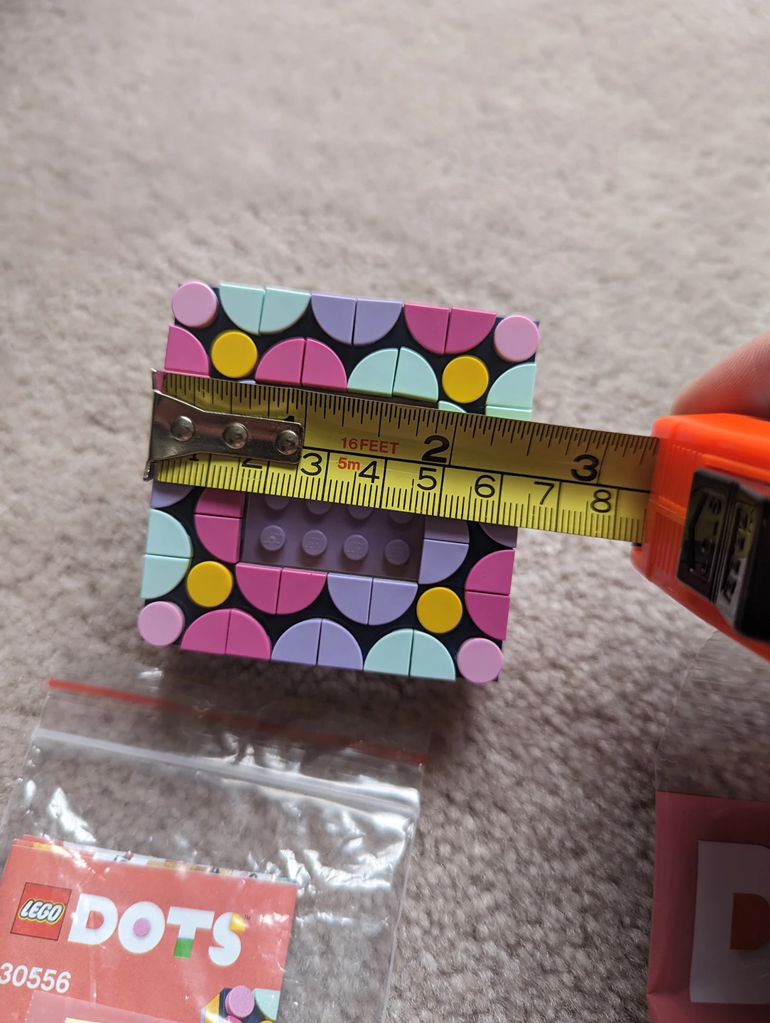 Built LEGO DOTS Mini Frame 30556 image indicator(2)