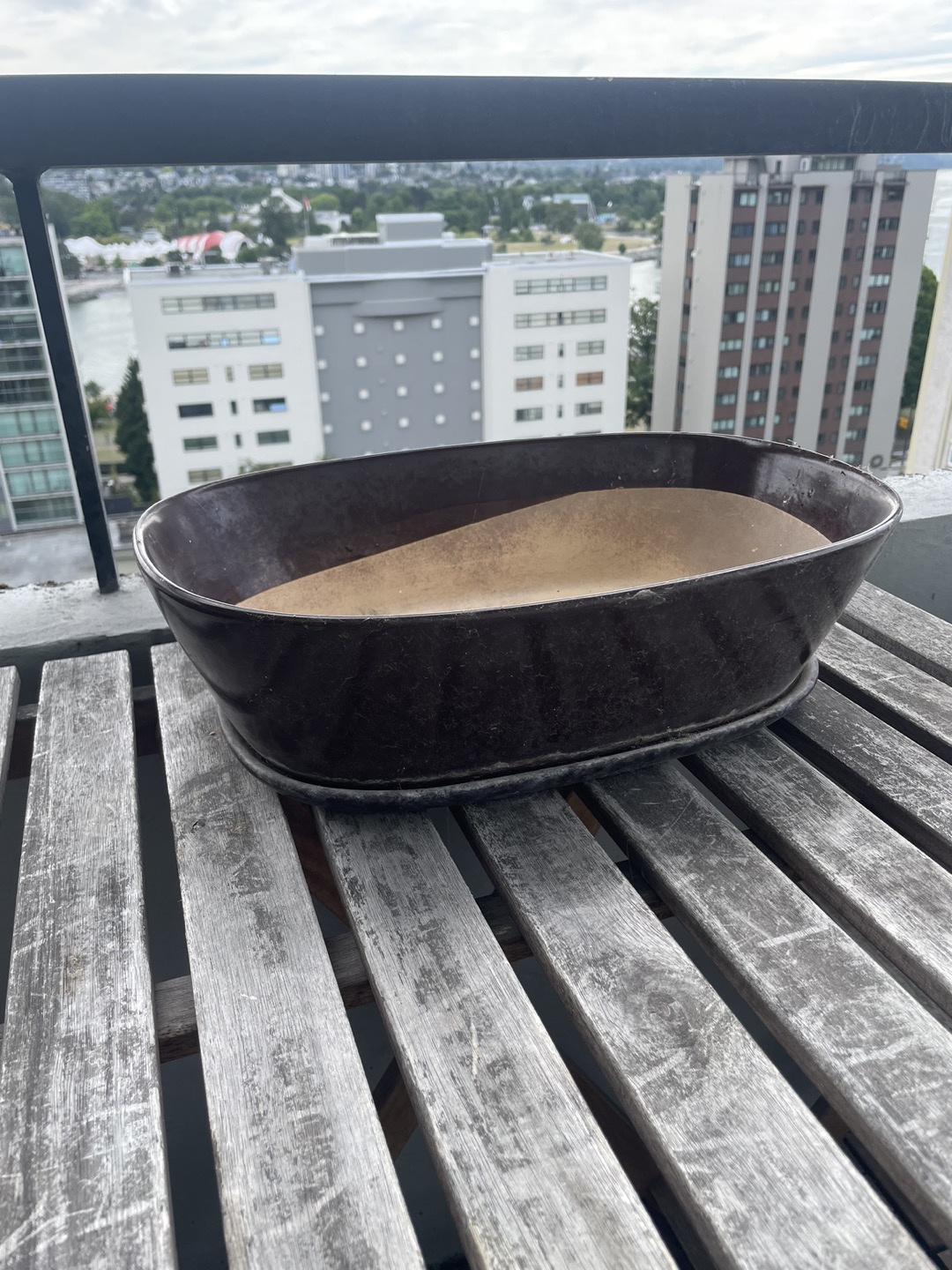 Ceramic pot