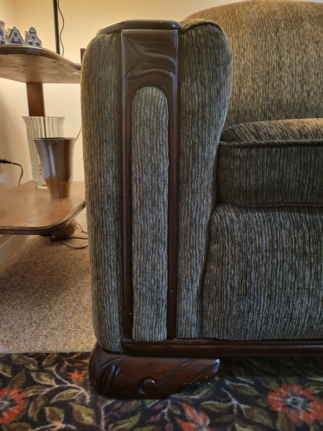 Antique Sofa image indicator(3)