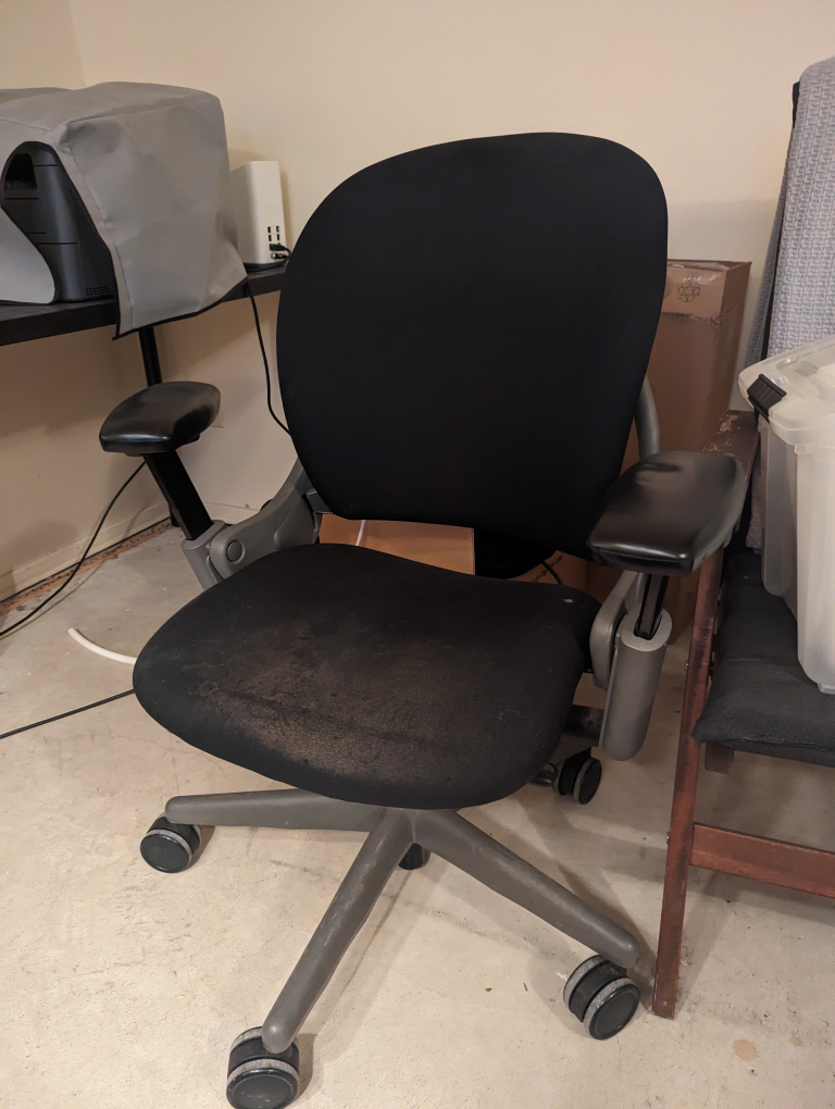 Computer chair/Office chair