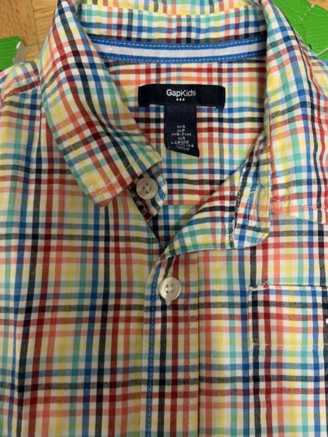 3 Gap and Old Navy Boy’s shirts + 1 short pants - all for $15 - photo 4