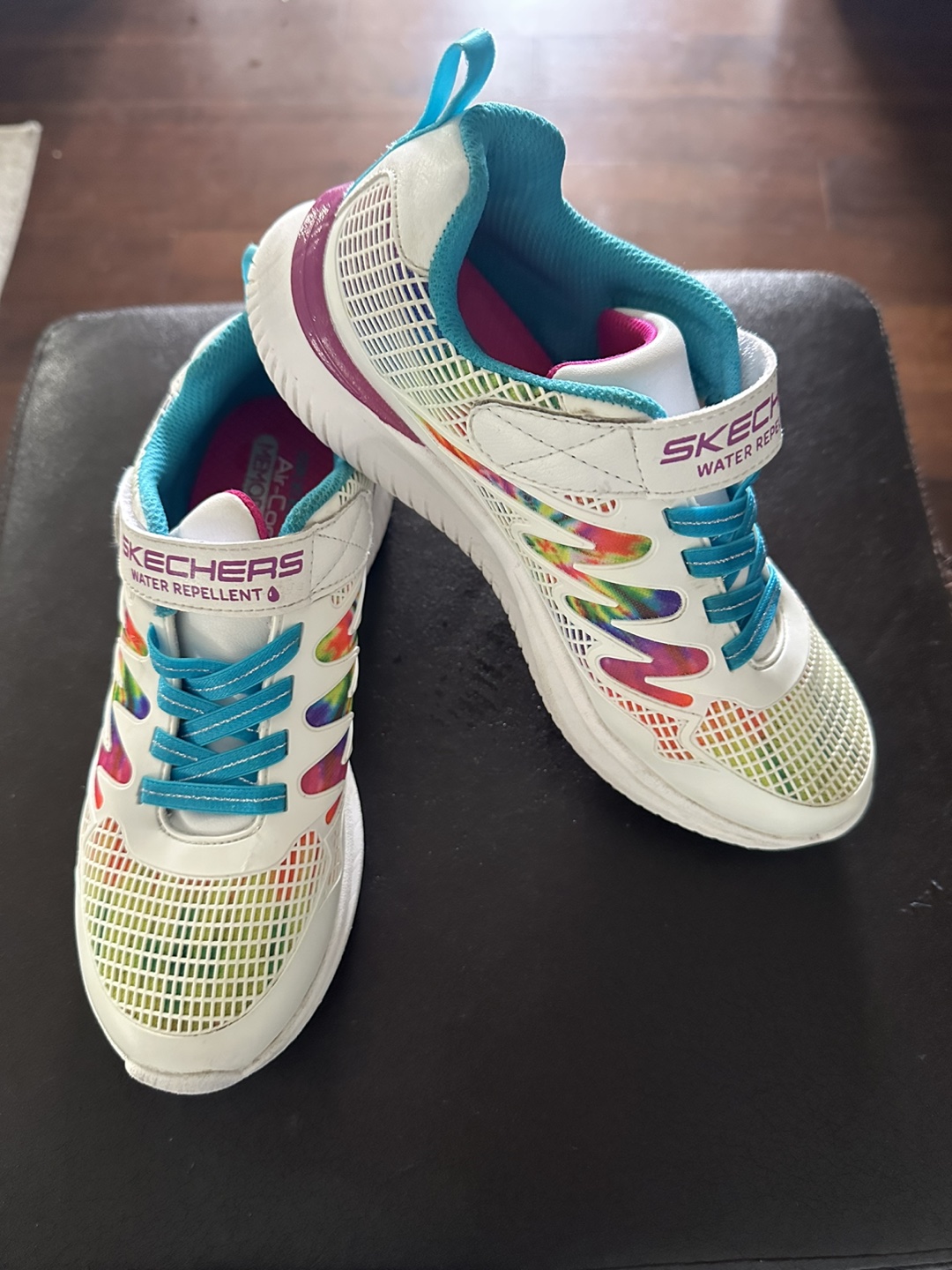 Kids sketchers shoes size 3.5 - photo 4