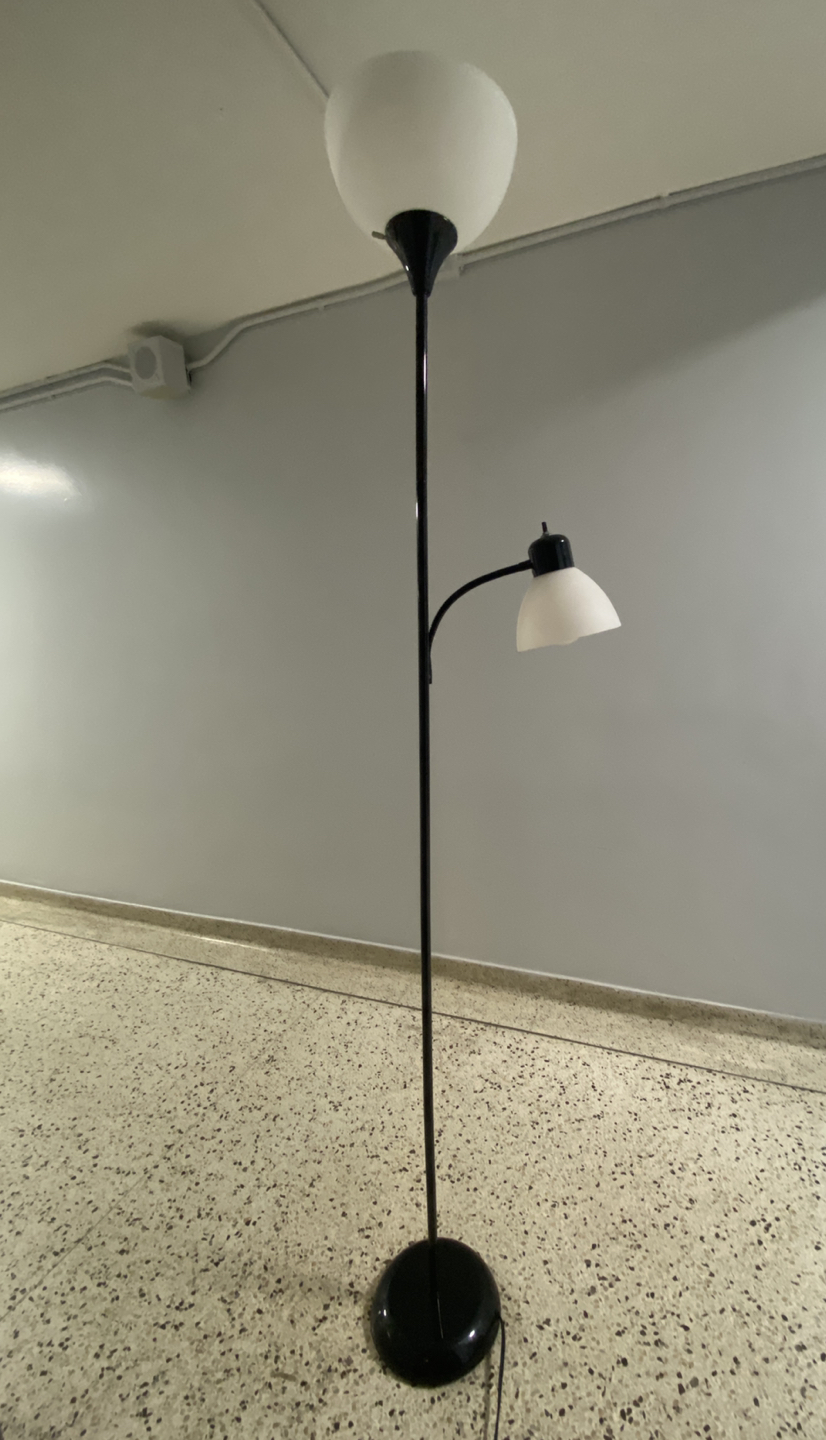 Floor Lamp with adjustable Reading Lamp