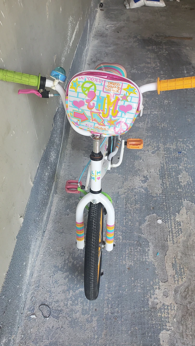 girls bike with bell and storage on front - photo 3