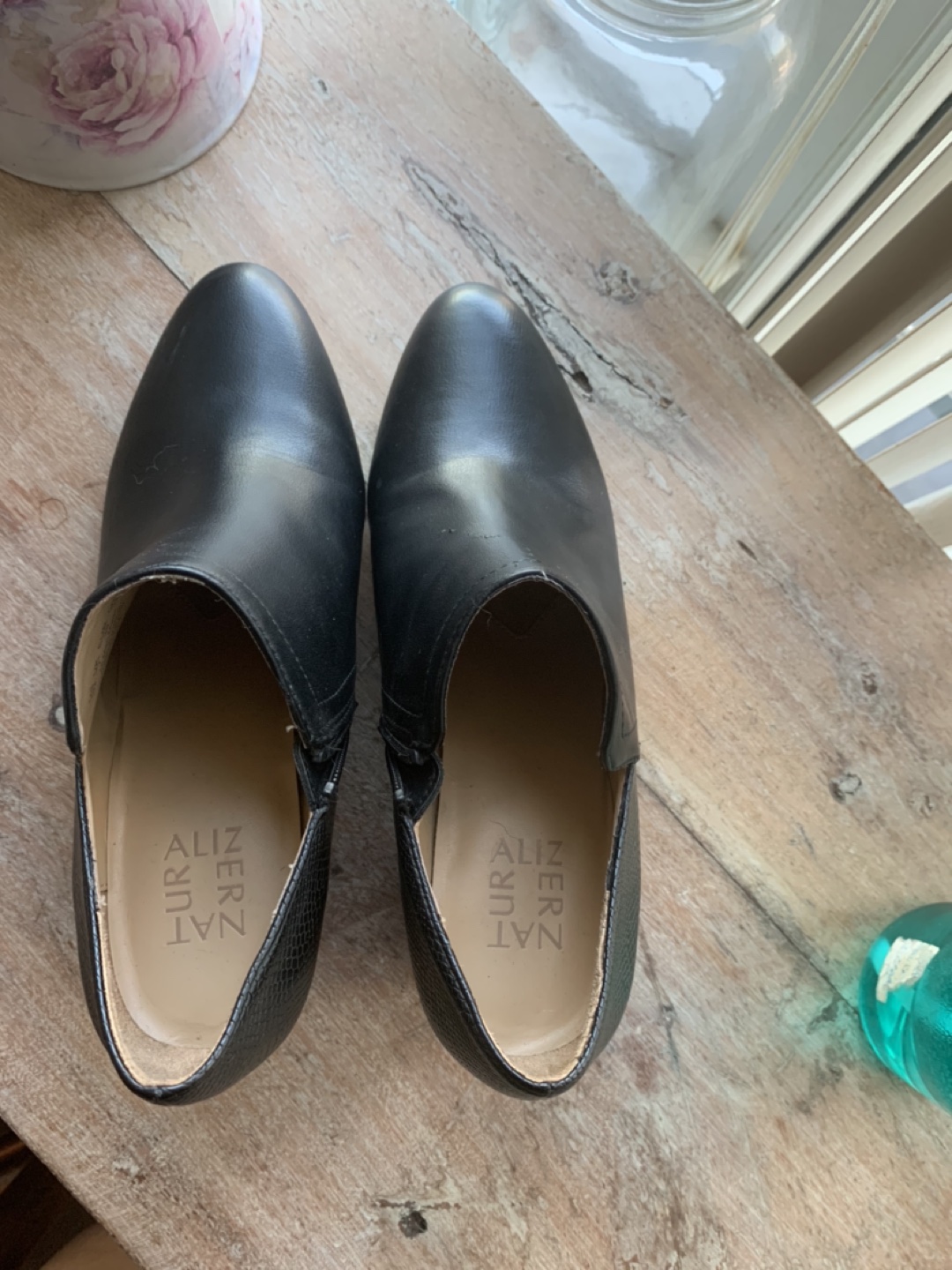 Naturalizer black booties size 9 image indicator(4)