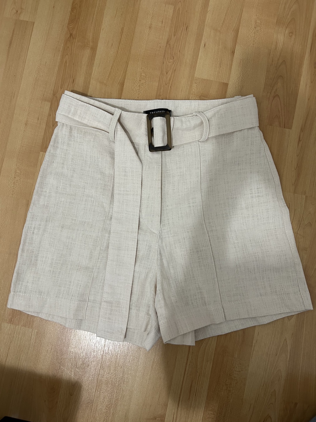 linen shorts for summer thumbnail
