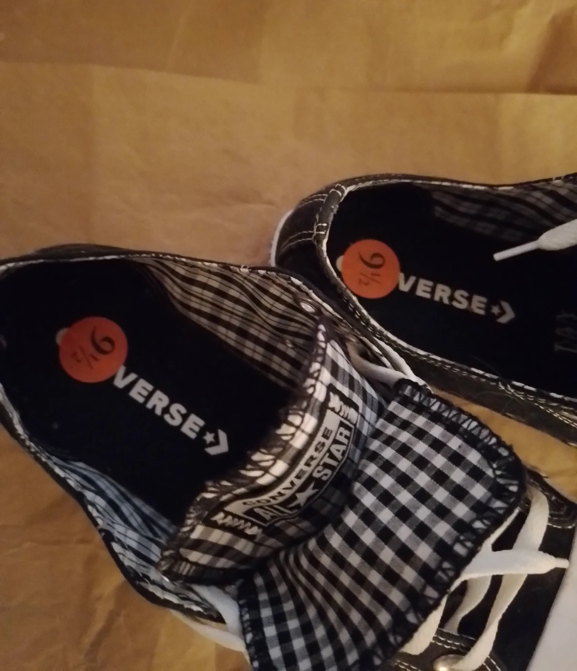 Converse Running shoes (womens 9 1/2 mens 8 1/2) image indicator(2)