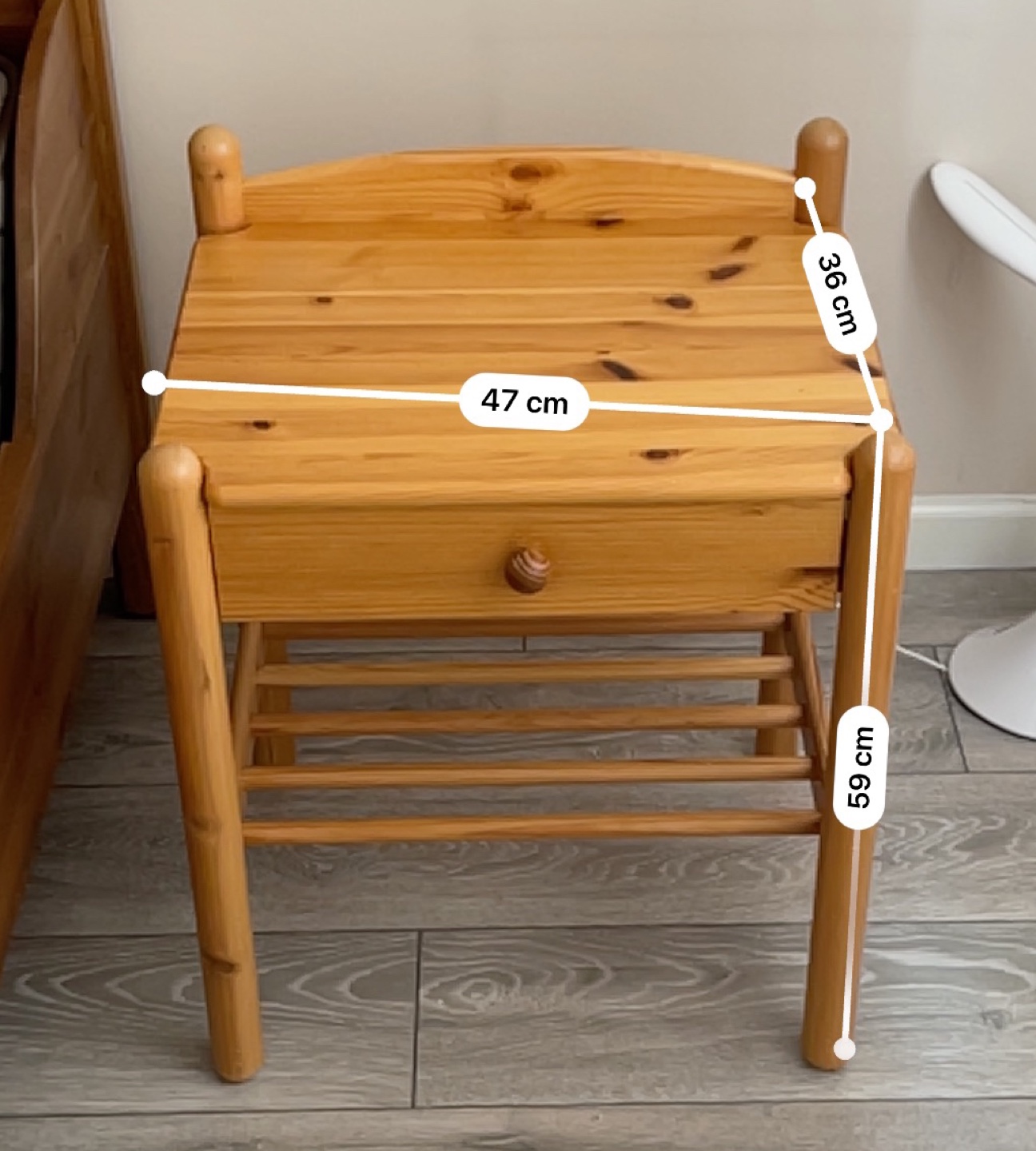 FREE TO GO Ikea bedside table