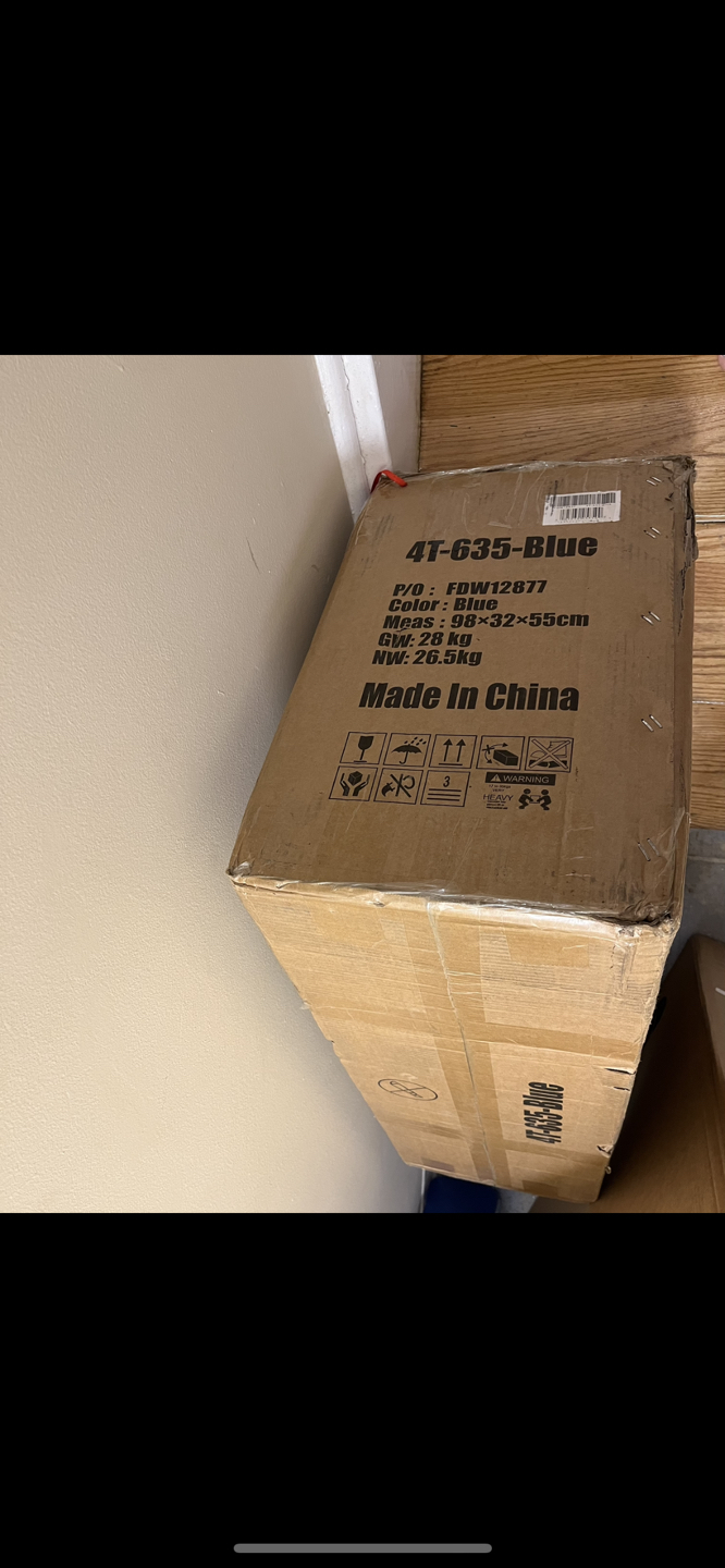 Unopened 4 piece patio furniture set