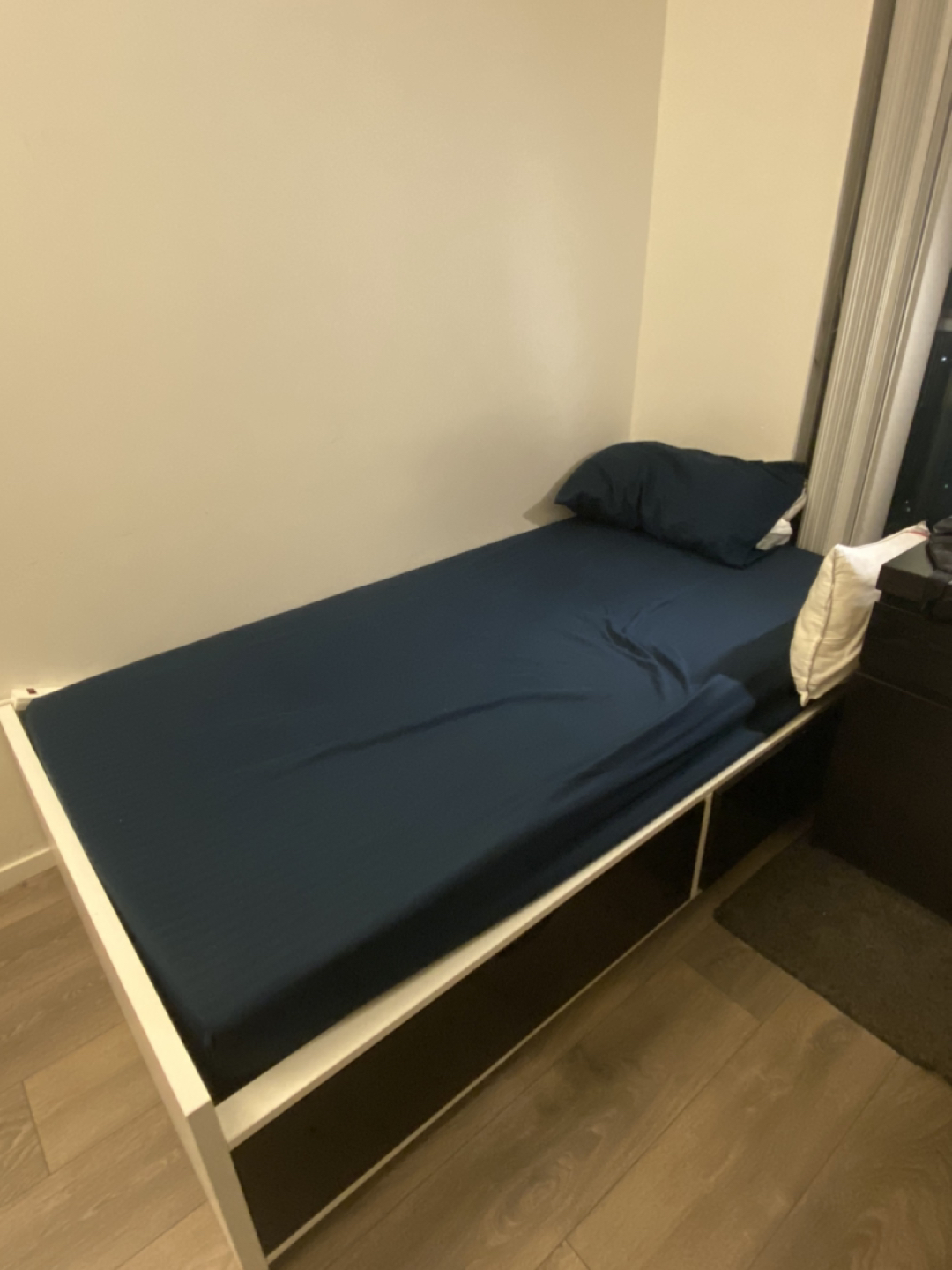 Twin bed with mattress