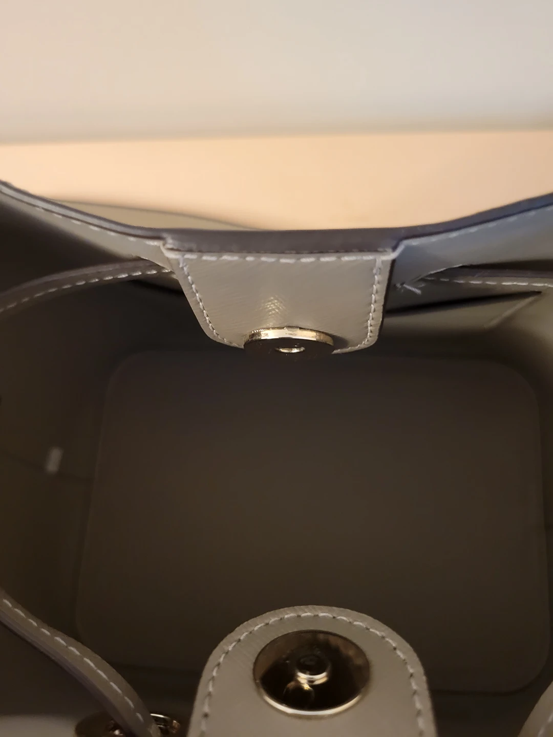 Kate Spade Crossbody Bucket Bag image indicator(3)