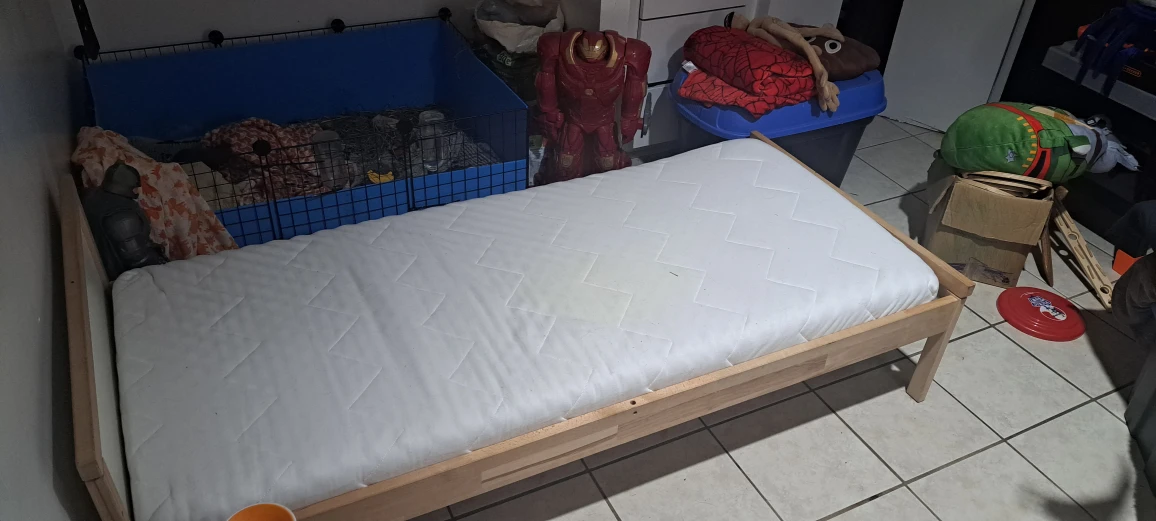 Kid's Ikea bed