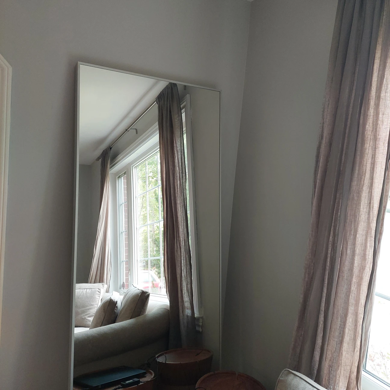 Standing Mirror (Ikea - Hovet) thumbnail