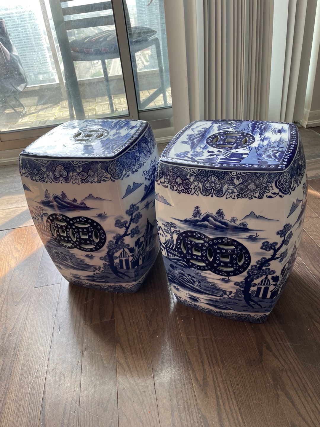 Set of ceramic garden stools thumbnail