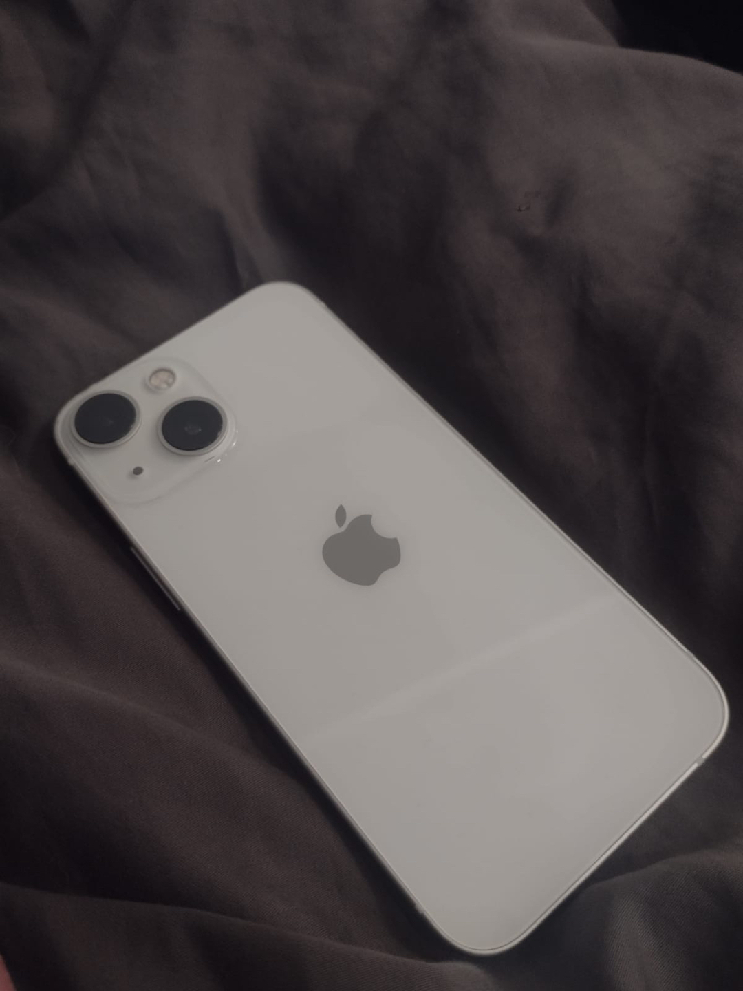 IPhone 13 mini 256GB white (less than 1 year used ) thumbnail