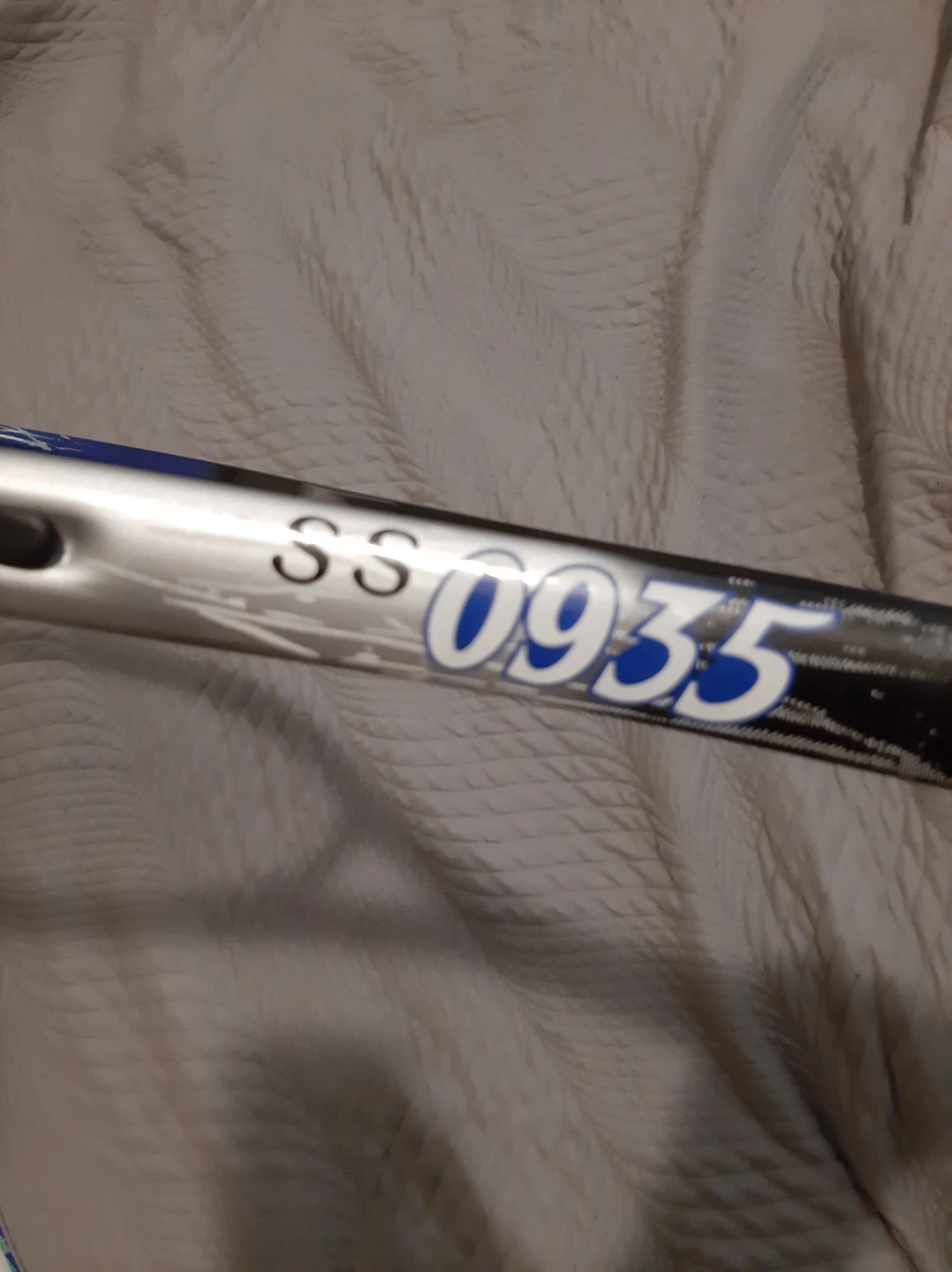 3 TENNIS RACQUETS image indicator(4)