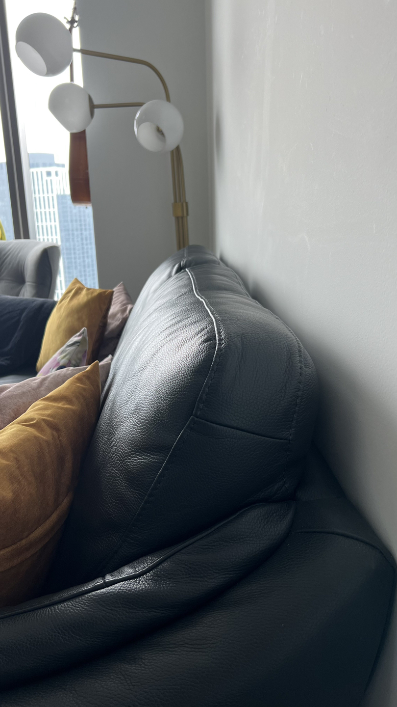 Stylish & Comfortable Natuzzi Greccio Leather Sofa - photo 4