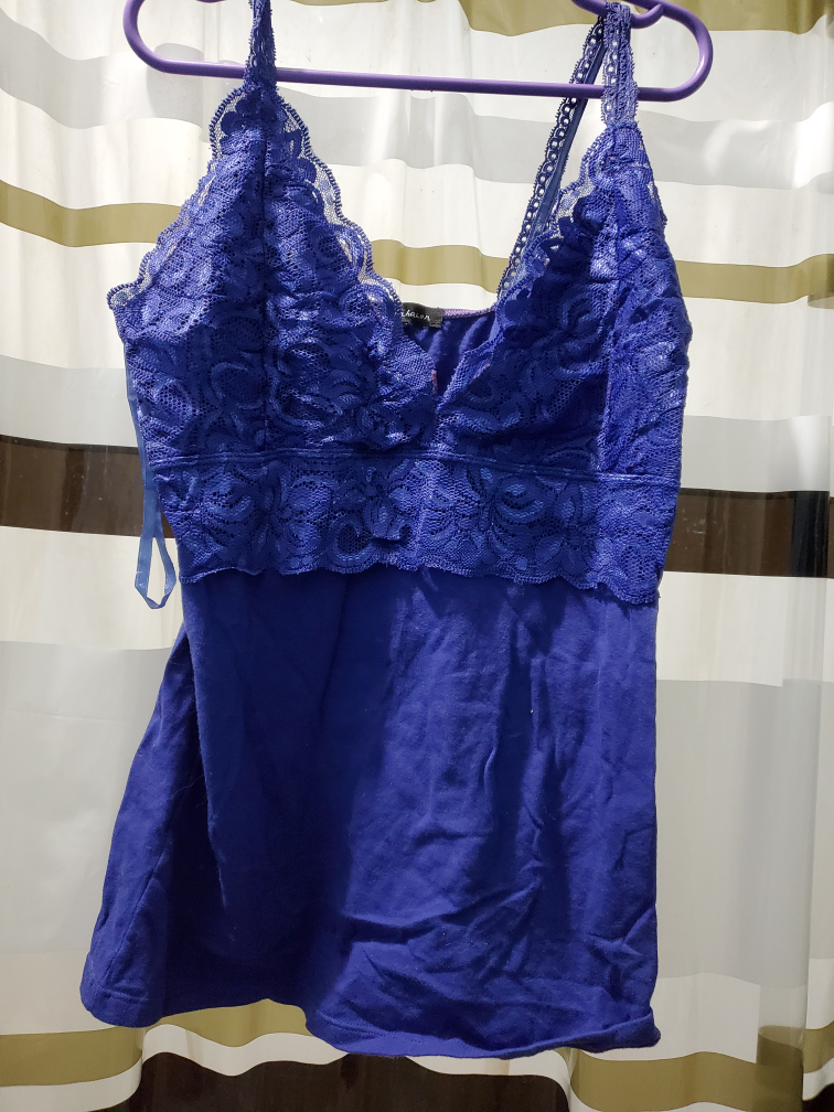 Set of 4 lace camisoles image indicator(3)