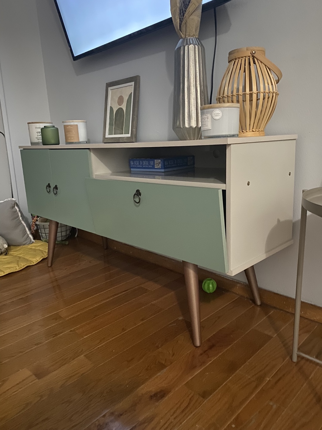TV Stand - photo 2
