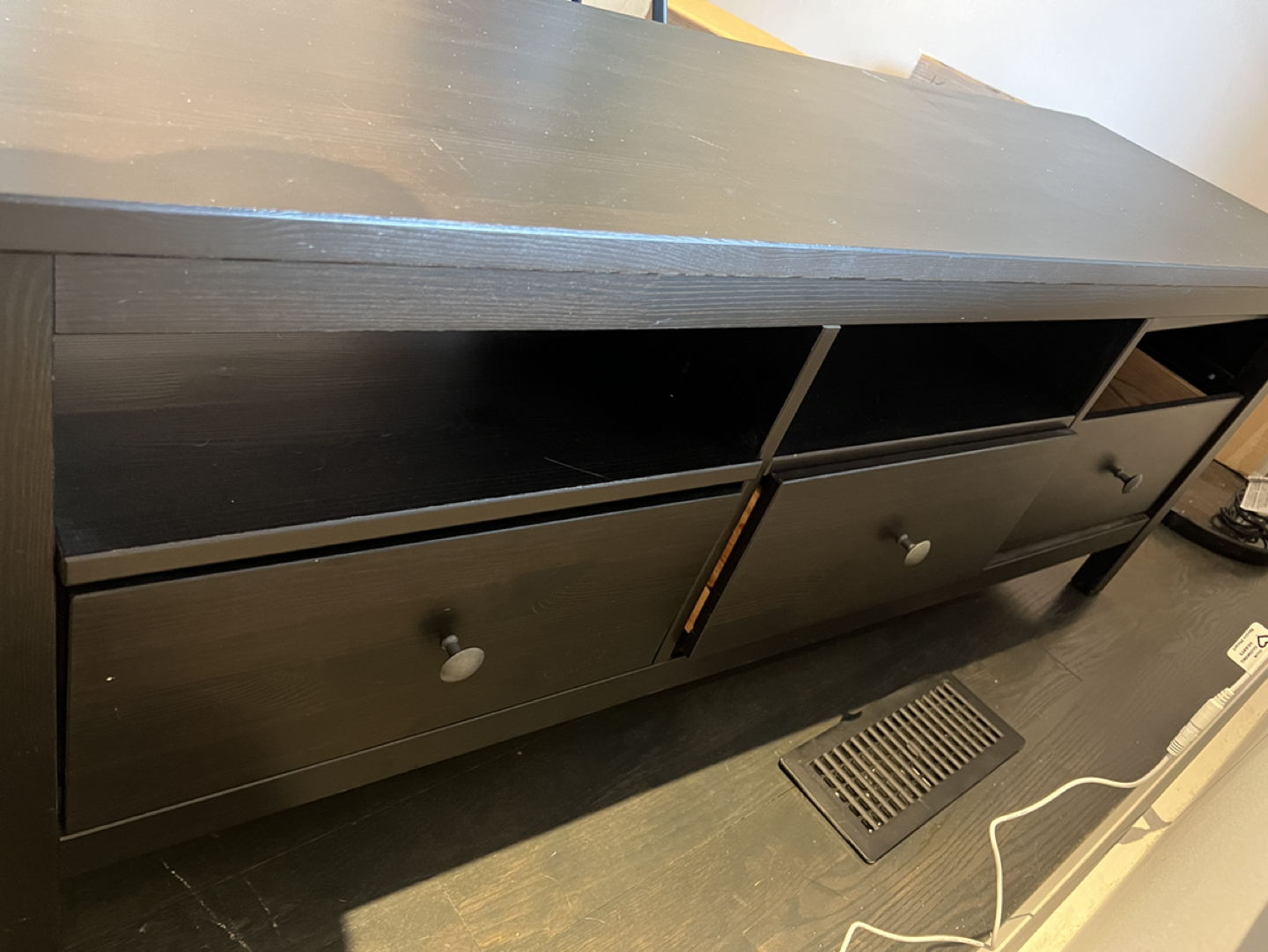 TV Stand w/ Drawers