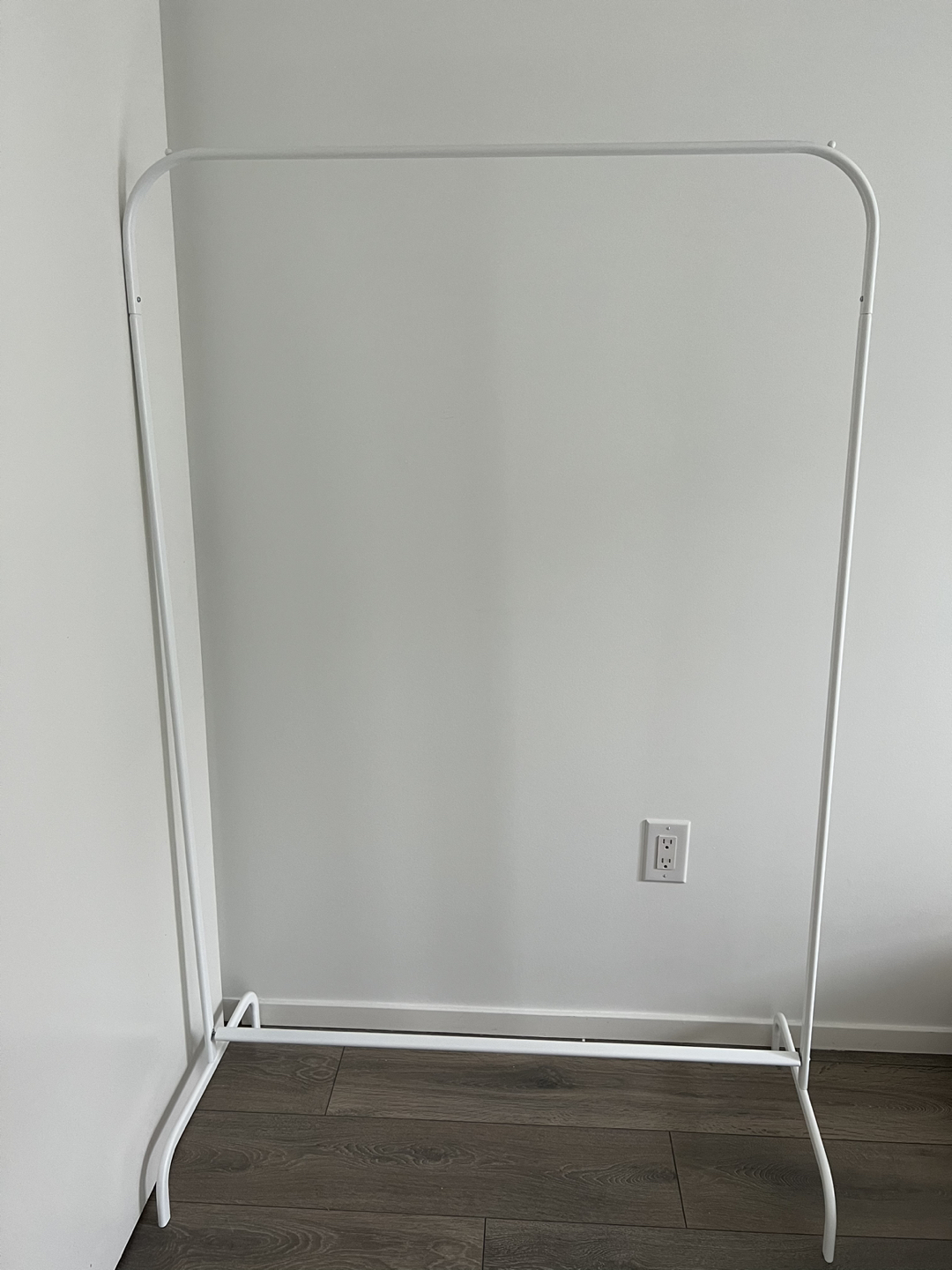 Clothes rack