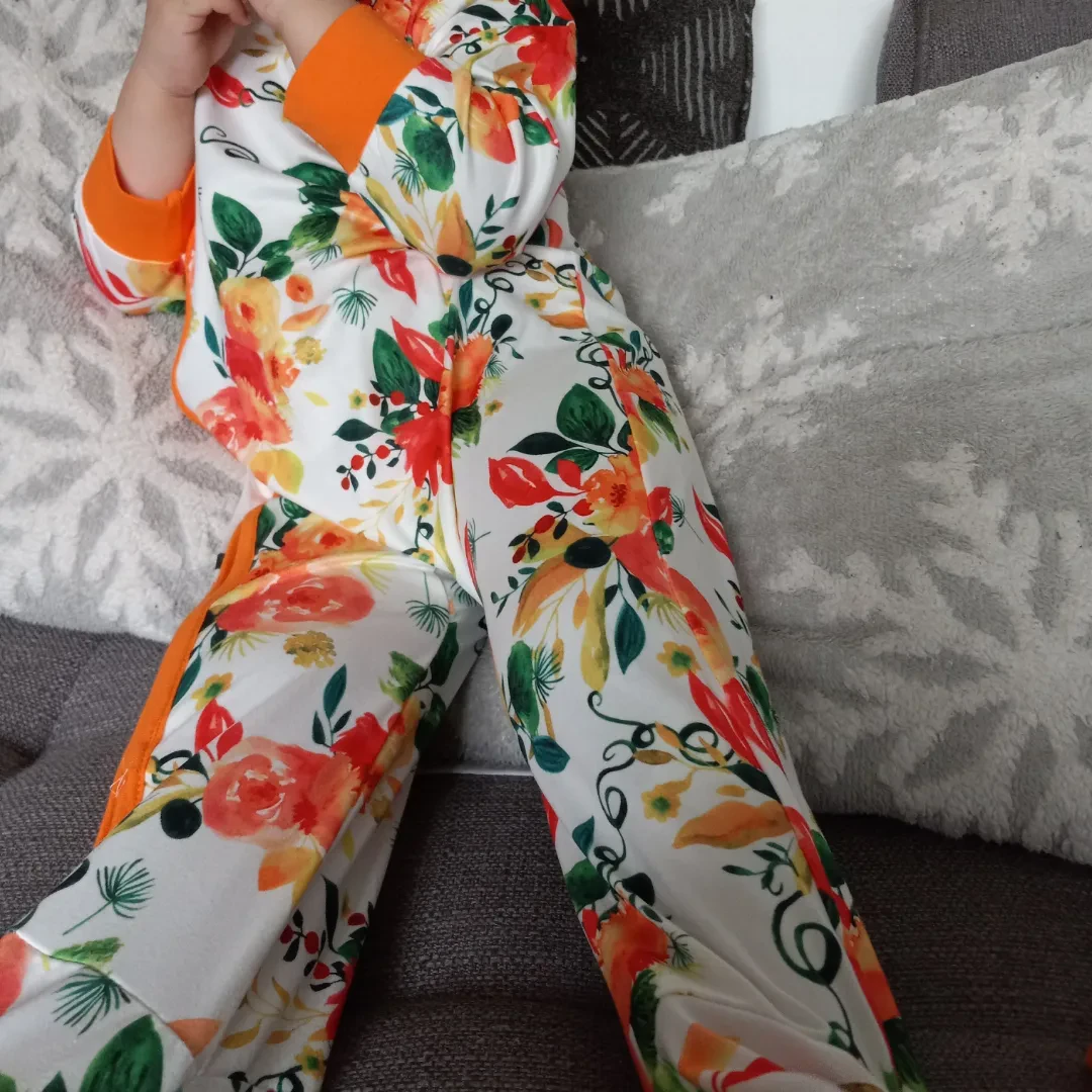 2-Piece Infant Zip-Up Floral Footed Jumpsuit & Headband - photo 2