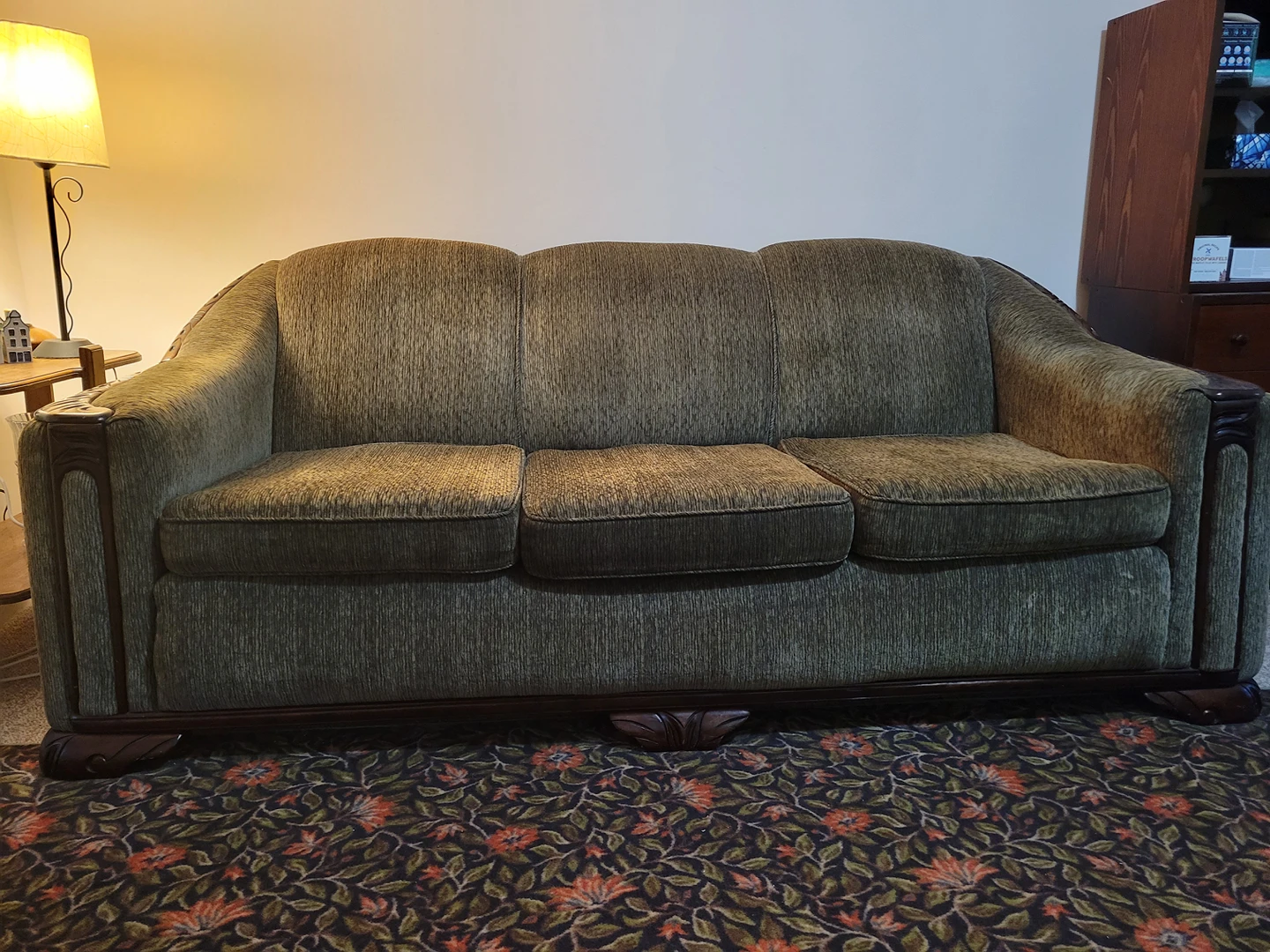 Antique Sofa thumbnail