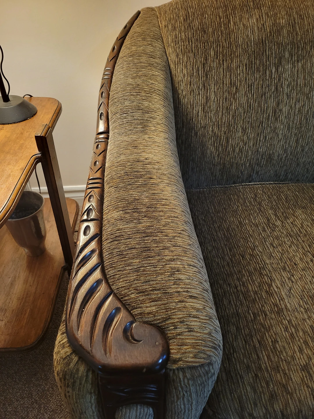 Antique Sofa image indicator(2)