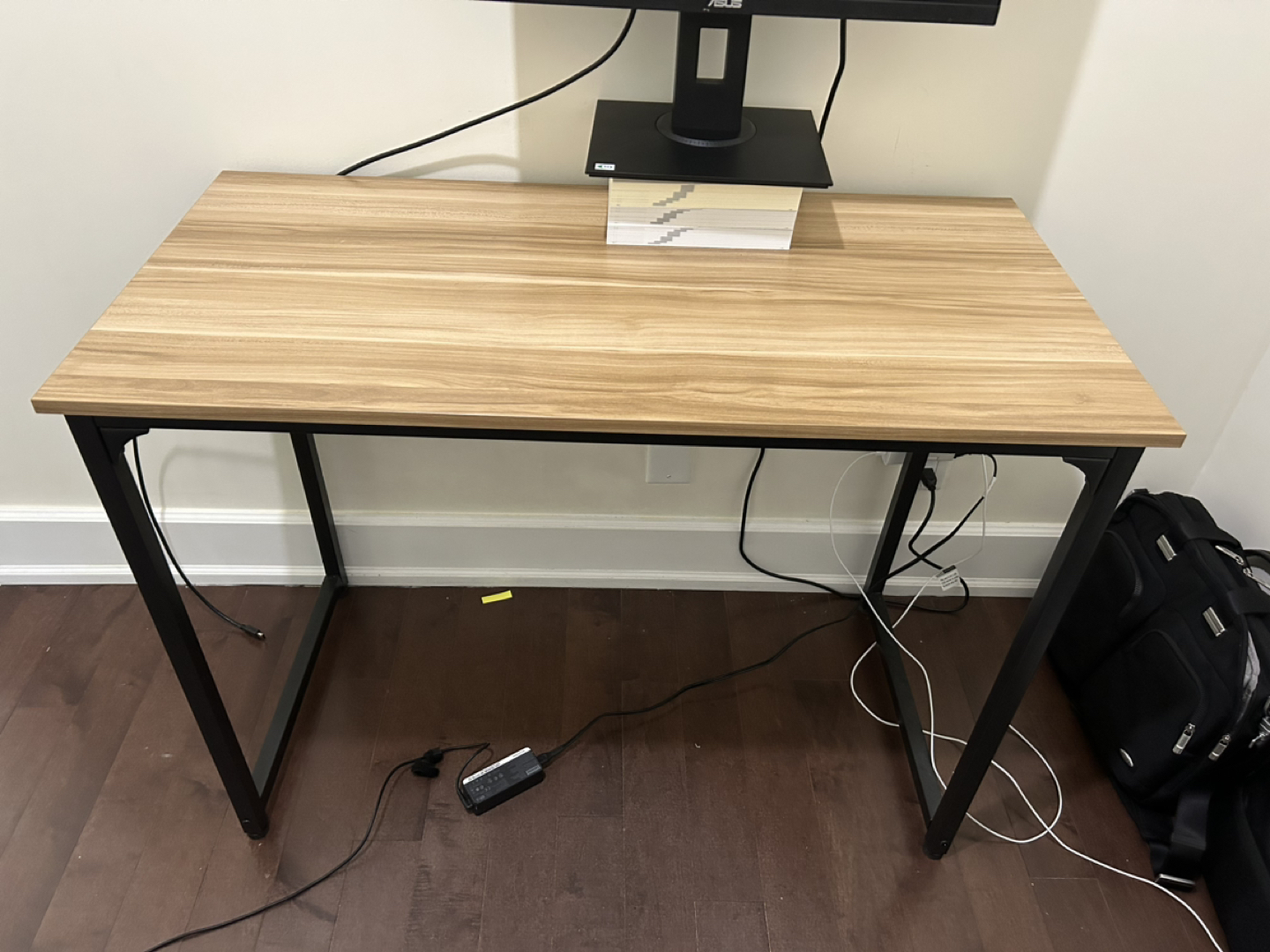 Desk thumbnail