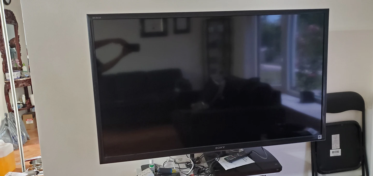 Sony 55 inch smart tv kdl55ex640 with wall mount