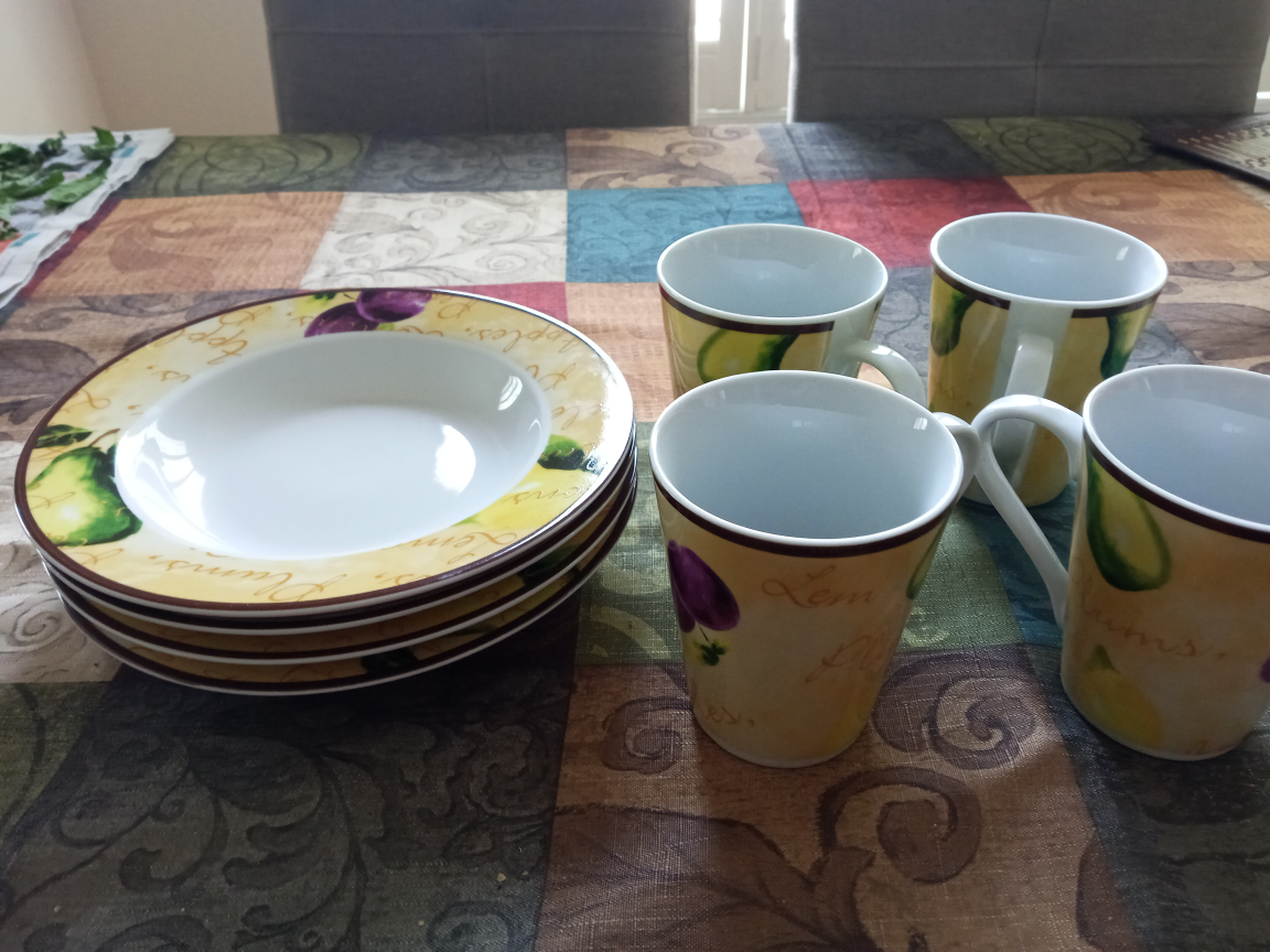 Mugs and plates thumbnail