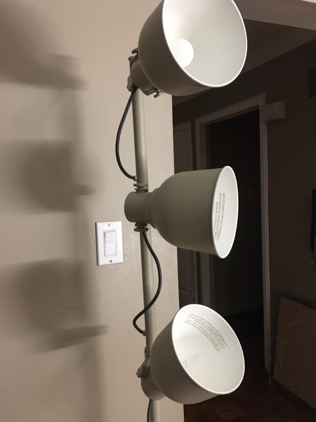 Floor lamp