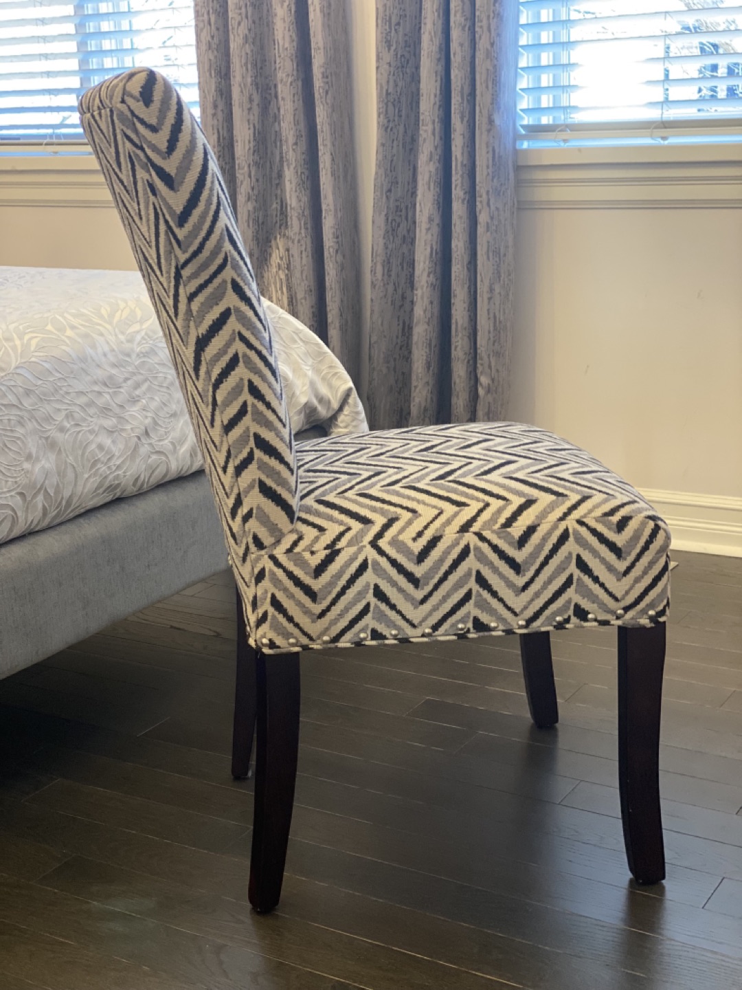 Occasional chair Chevron design Mint conditions - photo 5