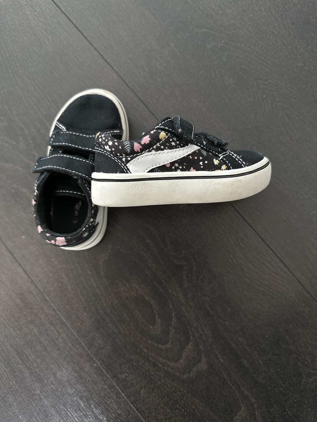 Baby Girl Shoes size 5 thumbnail