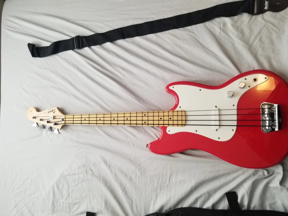 fender bass guitar kit with Amp