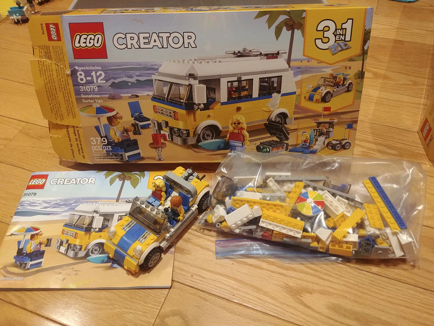 Lego sunshine surfer van thumbnail