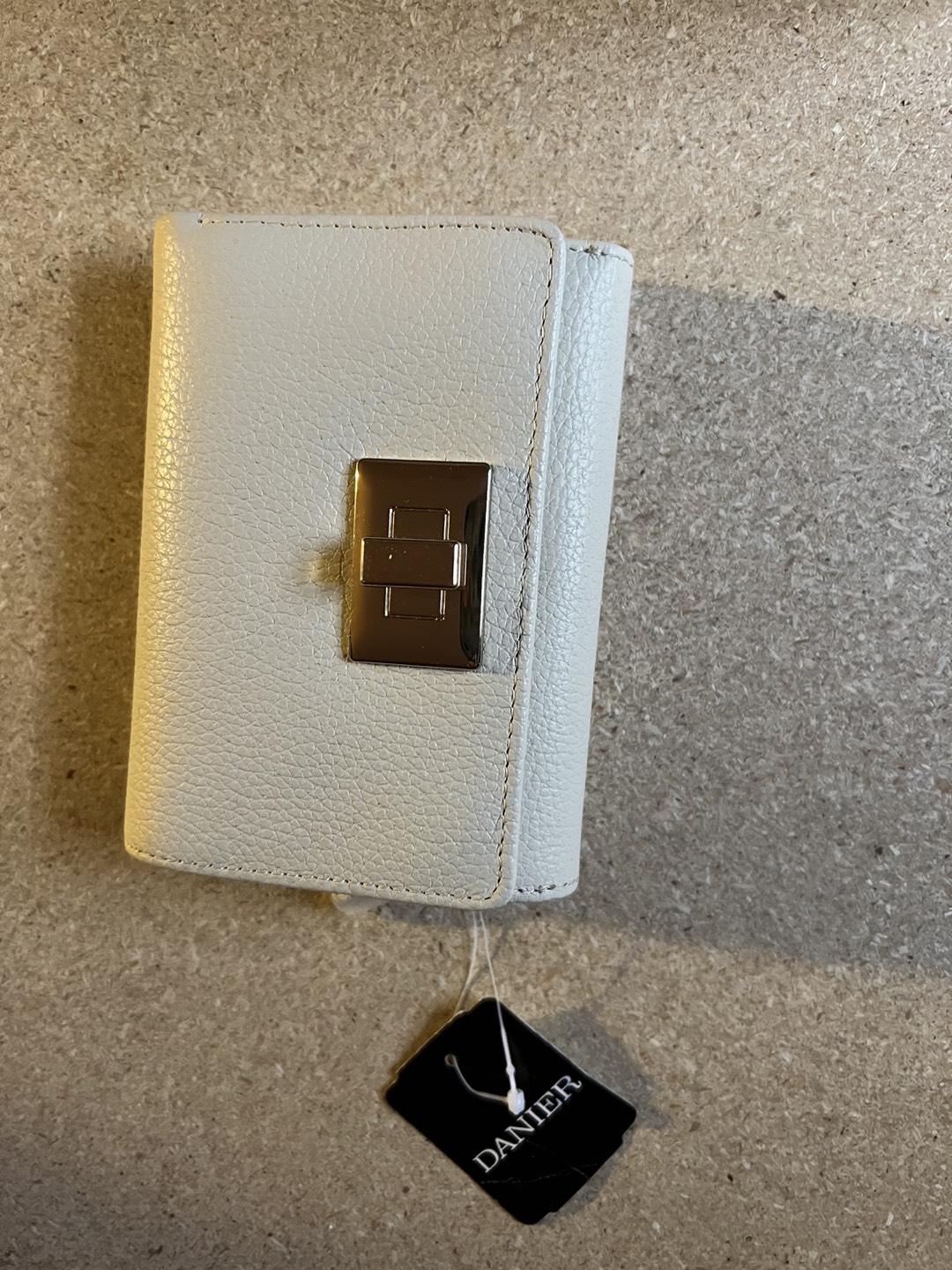 Danier Leather wallet -BNIB thumbnail