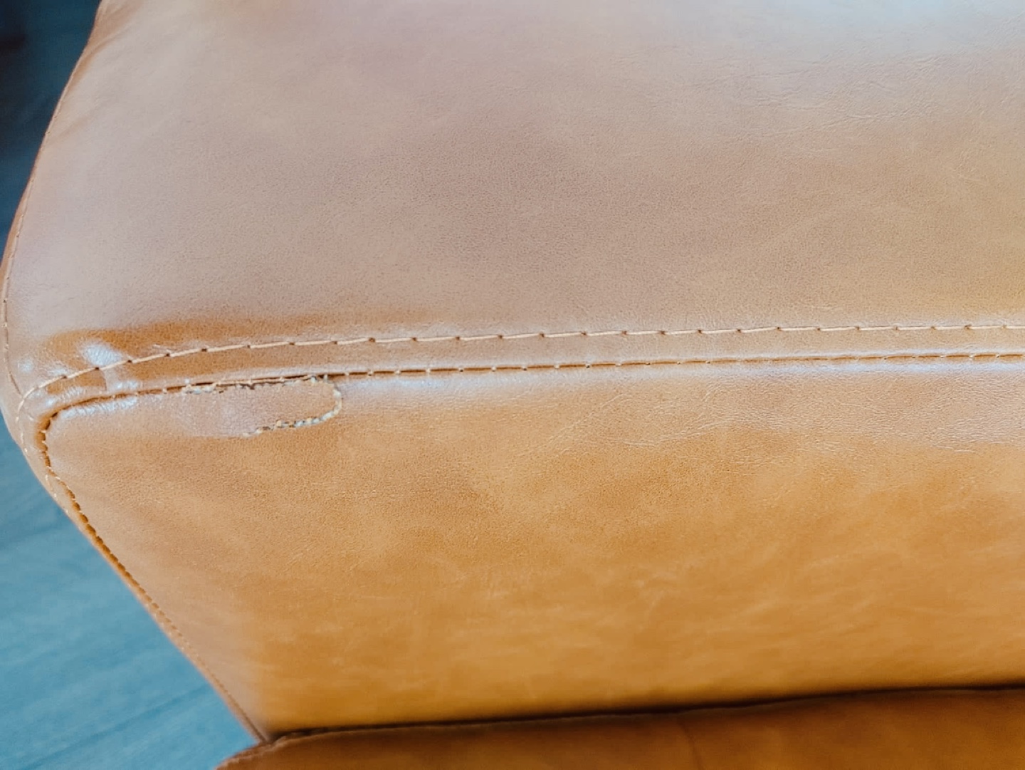 76” love seat leather sofa - photo 4