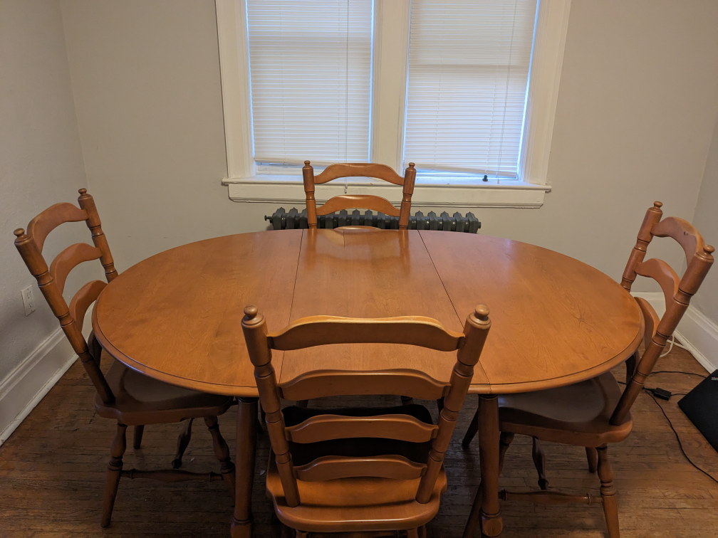 urgent sale: Vintage Ontario -made wooden dining set - photo 2