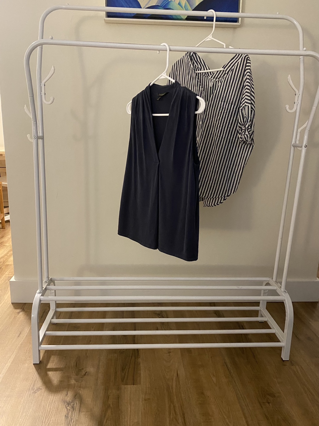 Clothing rack