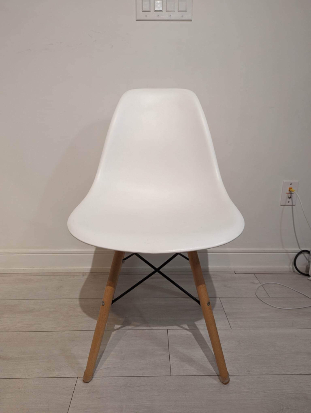 Structube EIFFEL Dining Table and Chairs - photo 5