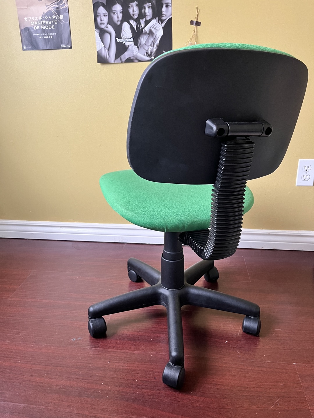 Chair - photo 2