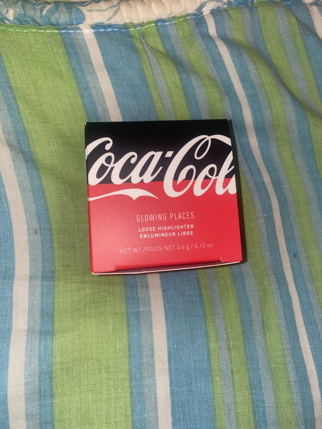 Morphe Coca-Cola loose highlighter