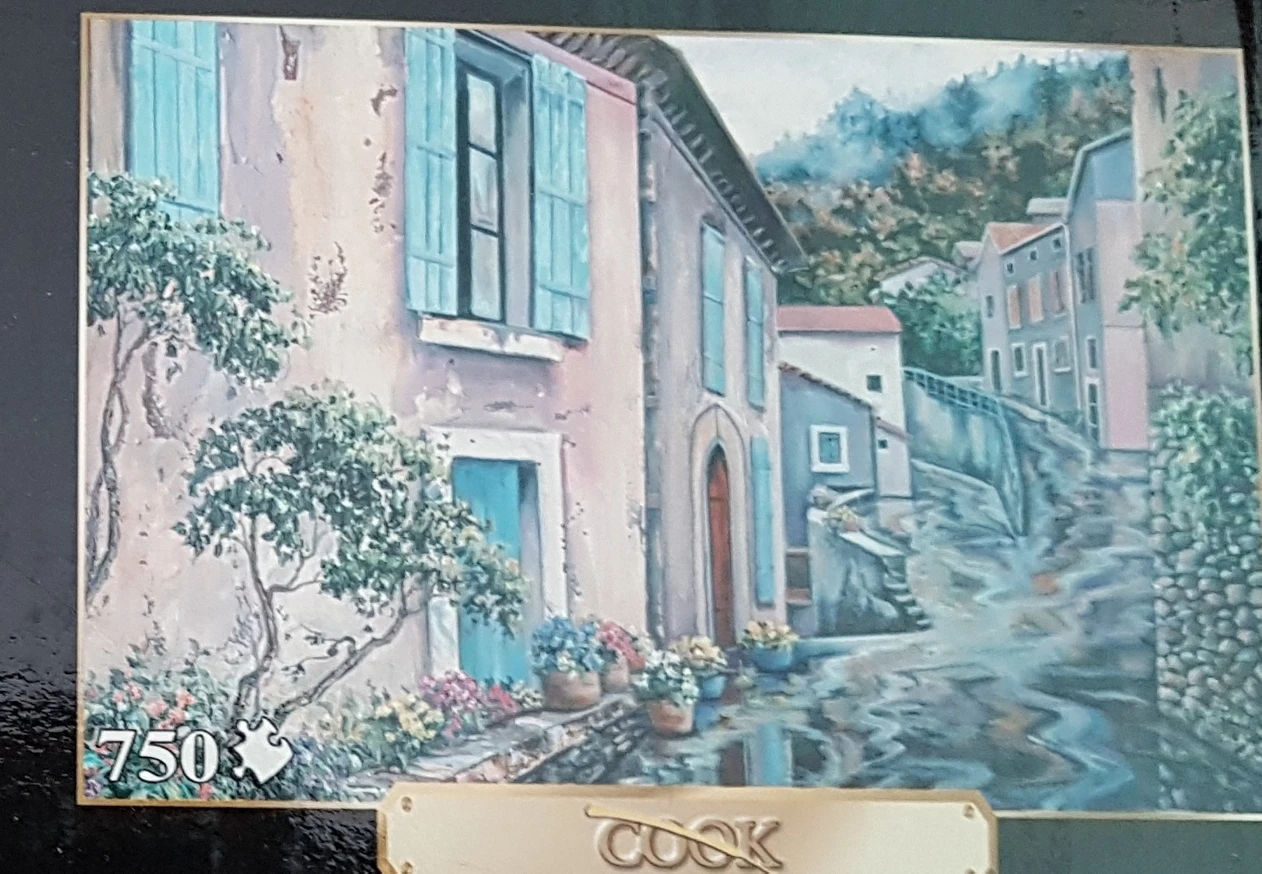 BOX OF FIVE PUZZLES🧩🏈 image indicator(3)