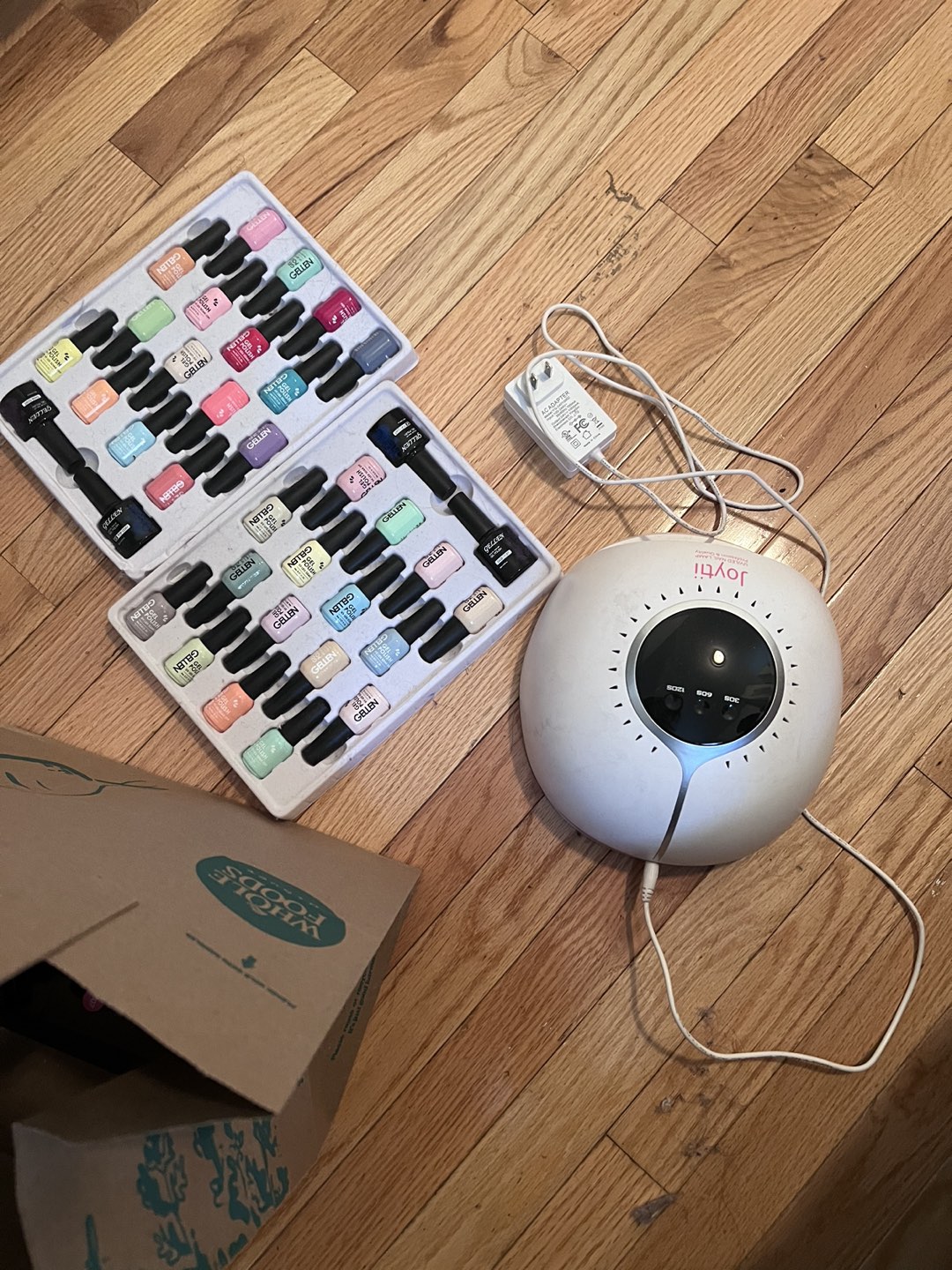 Gel nail set with UV light image indicator(2)