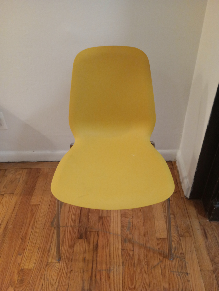Plastic chair #freecycle