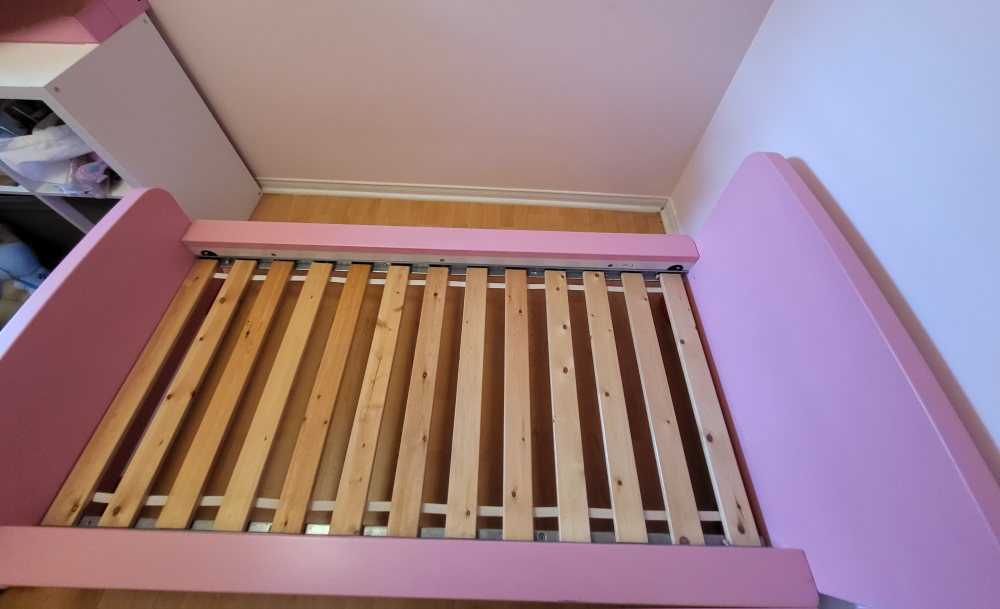 FREE Ikea bed - MAMMUT