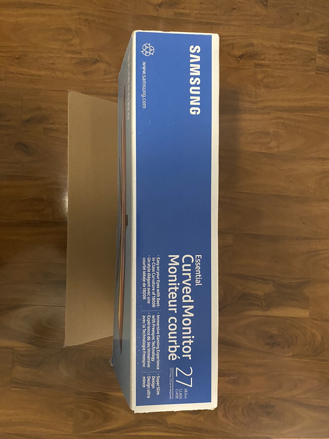 Essential Curved Monitor 27inch - Samsung thumbnail