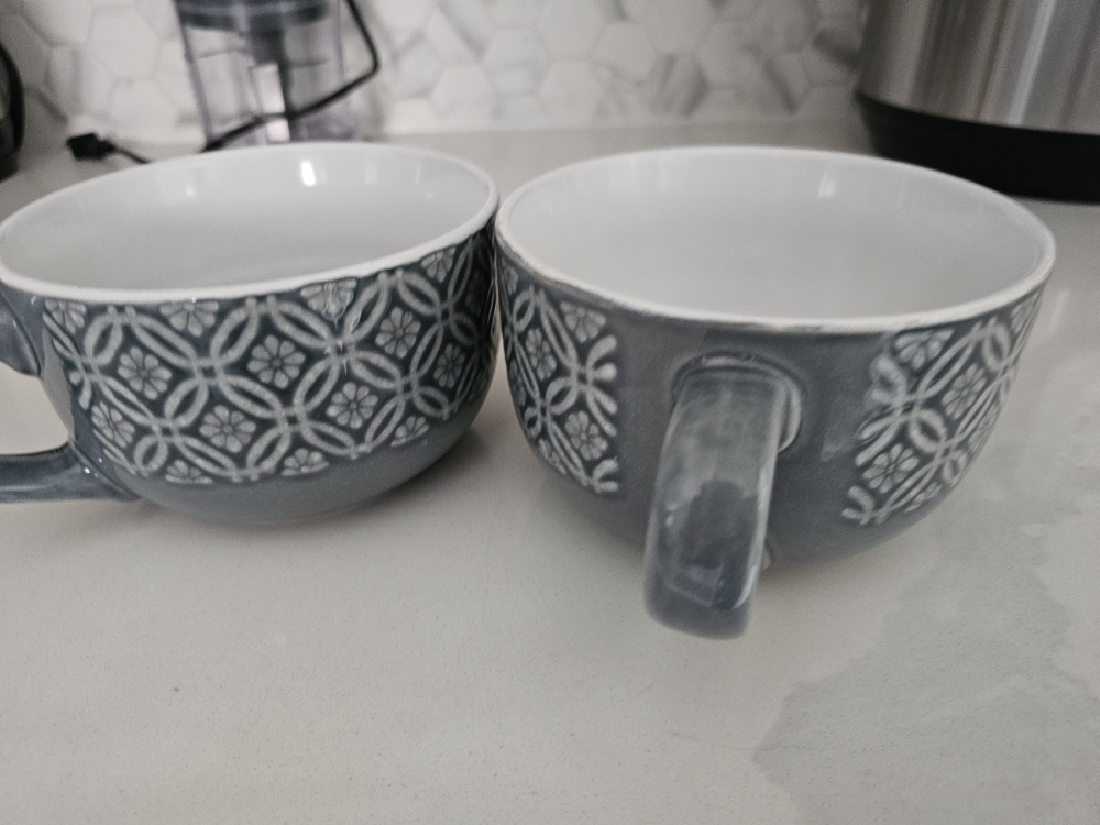 x-large mugs #freecycle thumbnail