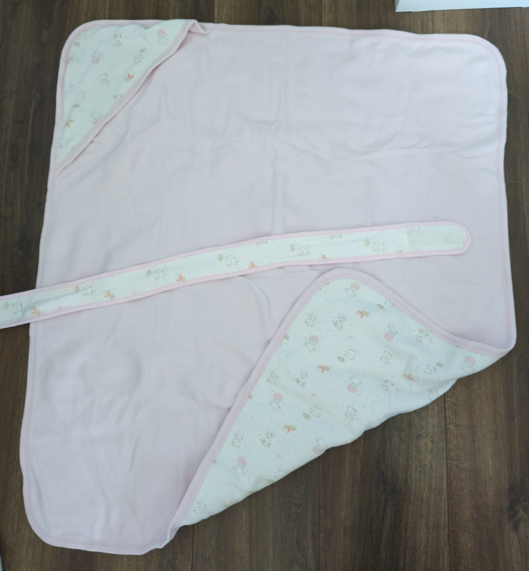 Baby hooded towel #freecycle thumbnail